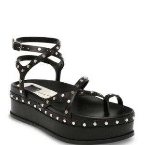 Dolce Vita
Women's Welma Studded Platform Sandals